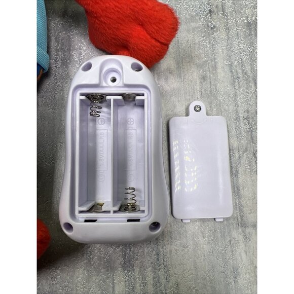 Sesame Street Plush Sleepy Time Elmo So Sleepy Lullaby & Goodnight 2010 Hasbro - Picture 12 of 12